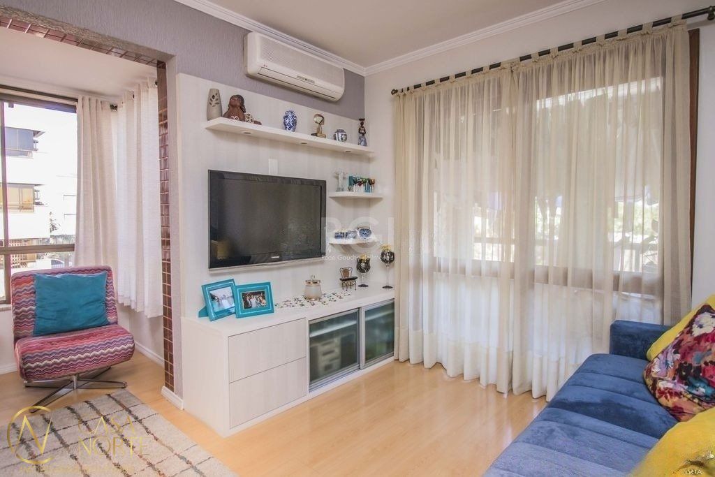 Apartamento à venda com 2 quartos, 85m², 1 suíte, 2 vagas, Rua Irmao Augusto no bairro Jardim Lindóia em Porto Alegre