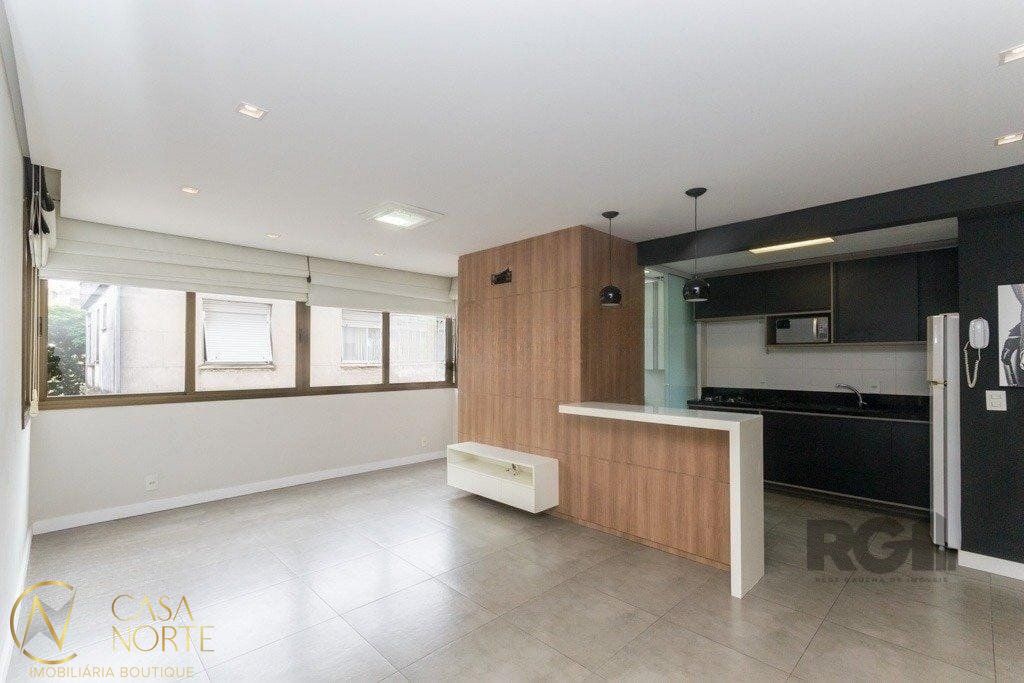 Apartamento à venda com 2 quartos, 70m², 1 suíte, 1 vaga, Rua General João Telles no bairro Bom Fim em Porto Alegre