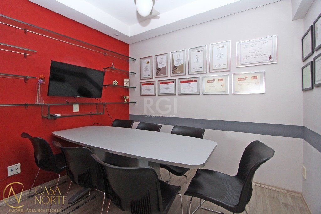 Sala Comercial à venda , 86m², Rua José de Alencar no bairro Menino Deus em Porto Alegre