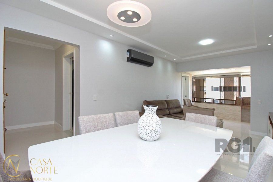 Apartamento à venda com 3 quartos, 109m², 1 suíte, 1 vaga, Avenida Francisco Trein no bairro Cristo Redentor em Porto Alegre