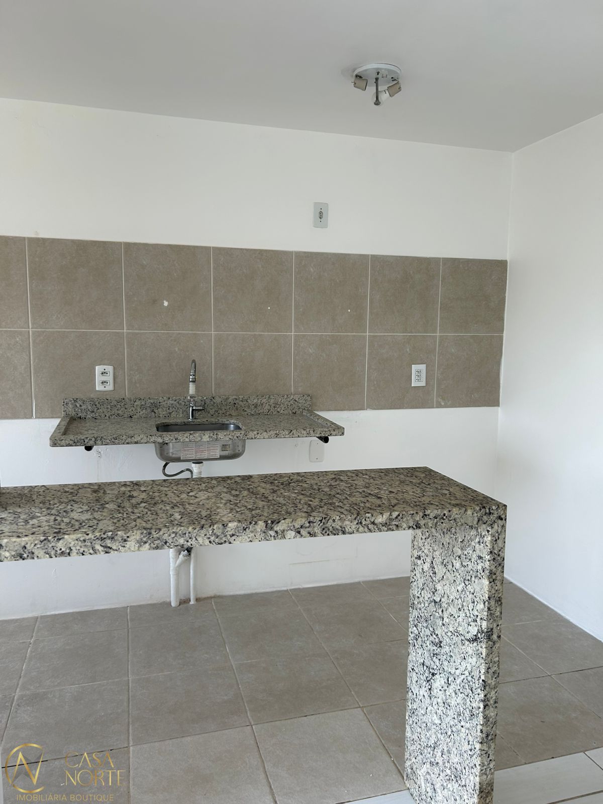 Apartamento à venda com 3 quartos, 72m², 1 suíte, 1 vaga, Rua Abram Goldsztein no bairro Jardim Carvalho em Porto Alegre