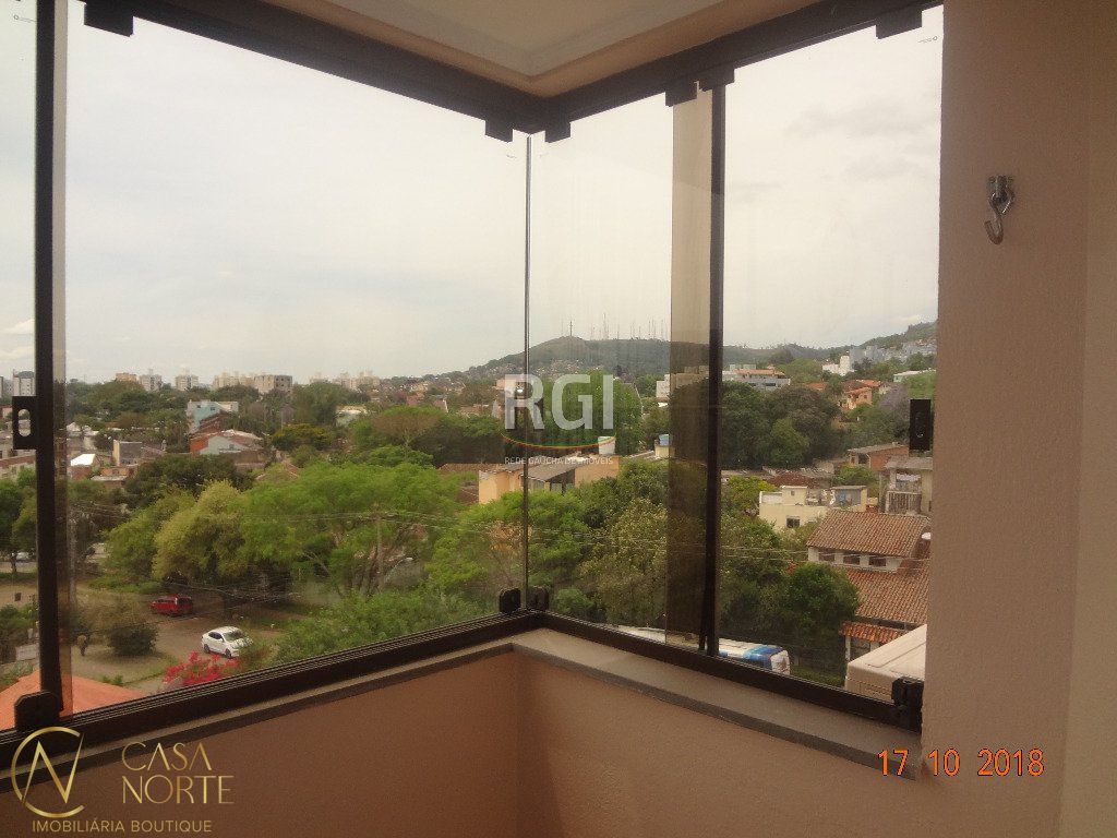 Apartamento à venda com 3 quartos, 98m², 1 suíte, 2 vagas, Rua Frederico Etzberger no bairro Nonoai em Porto Alegre