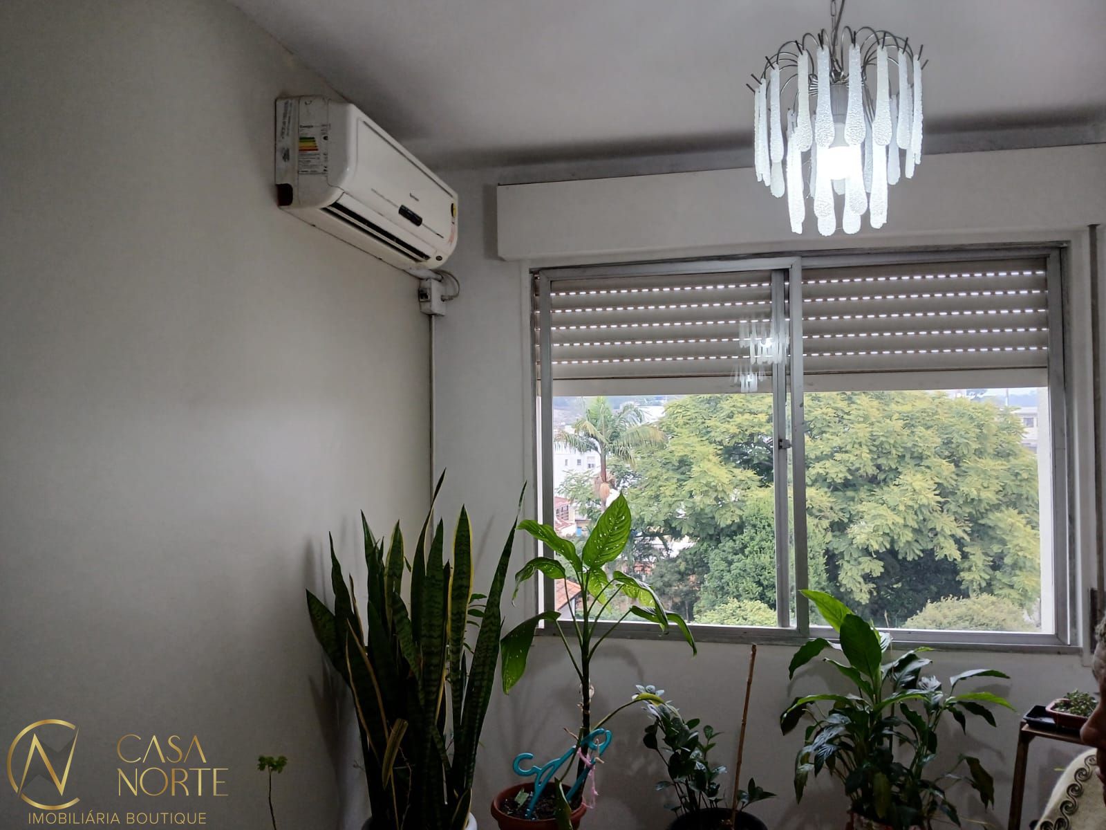 Apartamento à venda com 2 quartos, 58m², Rua Nunes no bairro Medianeira em Porto Alegre