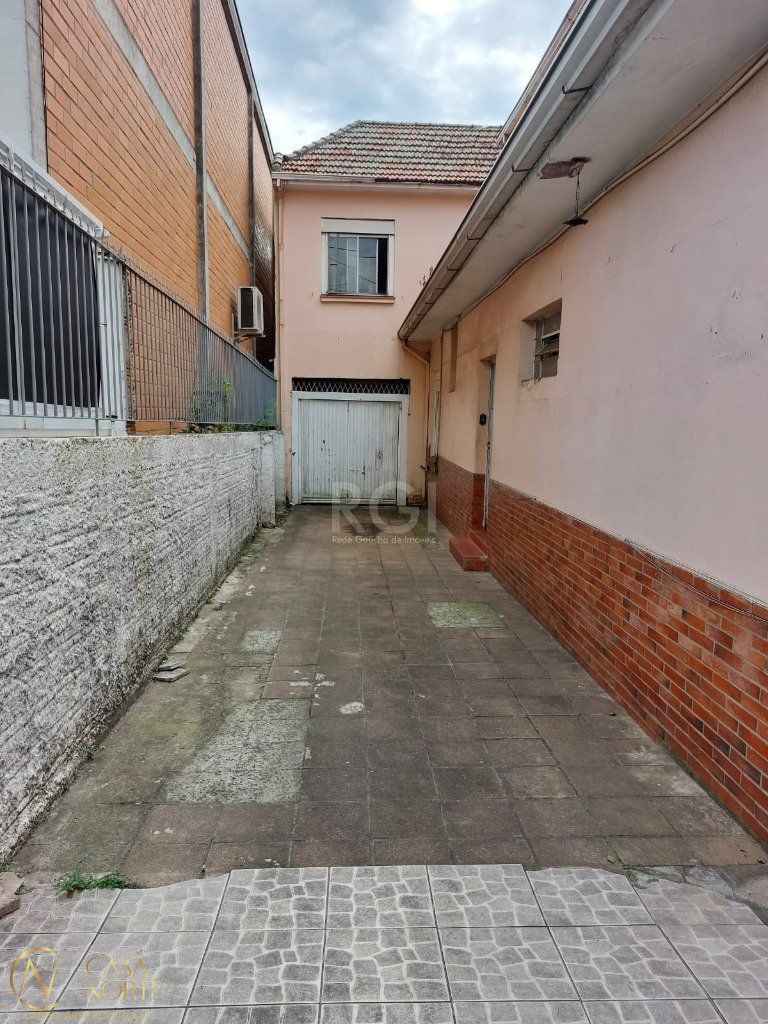 Terreno à venda  com 572m², Rua Coronel Aparício Borges no bairro Glória em Porto Alegre