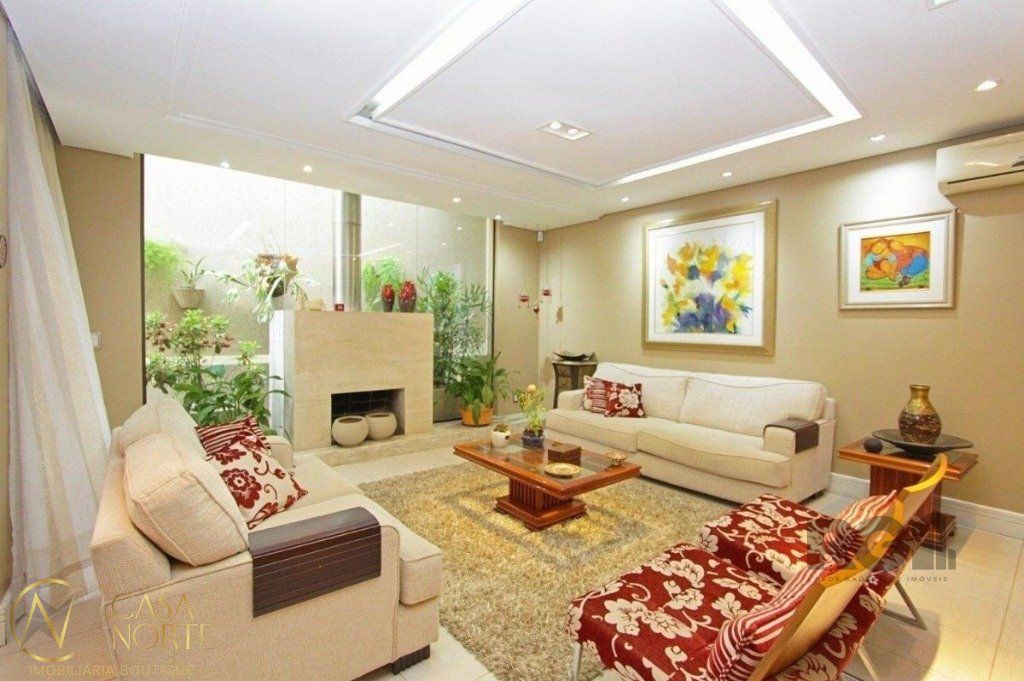Casa à venda com 3 quartos, 330m², 2 suítes, 3 vagas, Rua Bogota no bairro Jardim Lindóia em Porto Alegre