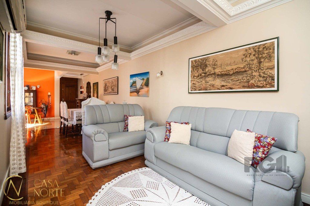 Apartamento à venda com 4 quartos, 152m², 1 suíte, Avenida Cristovao Colombo no bairro Floresta em Porto Alegre
