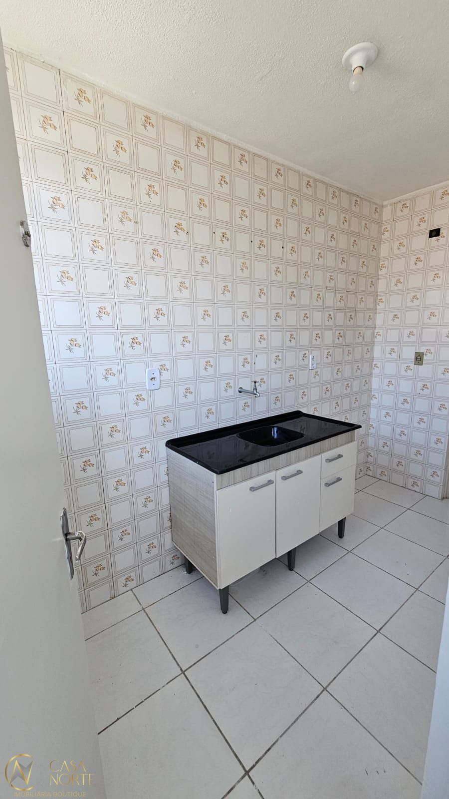 Apartamento à venda com 1 quarto, 46m², Avenida Quarai no bairro Nonoai em Porto Alegre