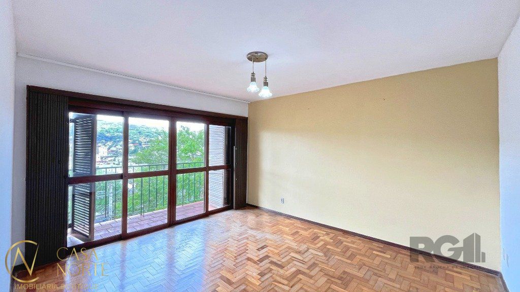 Cobertura à venda com 3 quartos, 148m², 1 suíte, 2 vagas, Rua Octávio de Souza no bairro Teresópolis em Porto Alegre