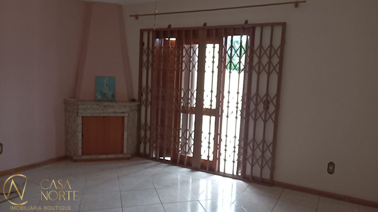 Casa à venda com 3 quartos, 191m², 1 suíte, 3 vagas, Avenida Cruz Alta no bairro Nonoai em Porto Alegre