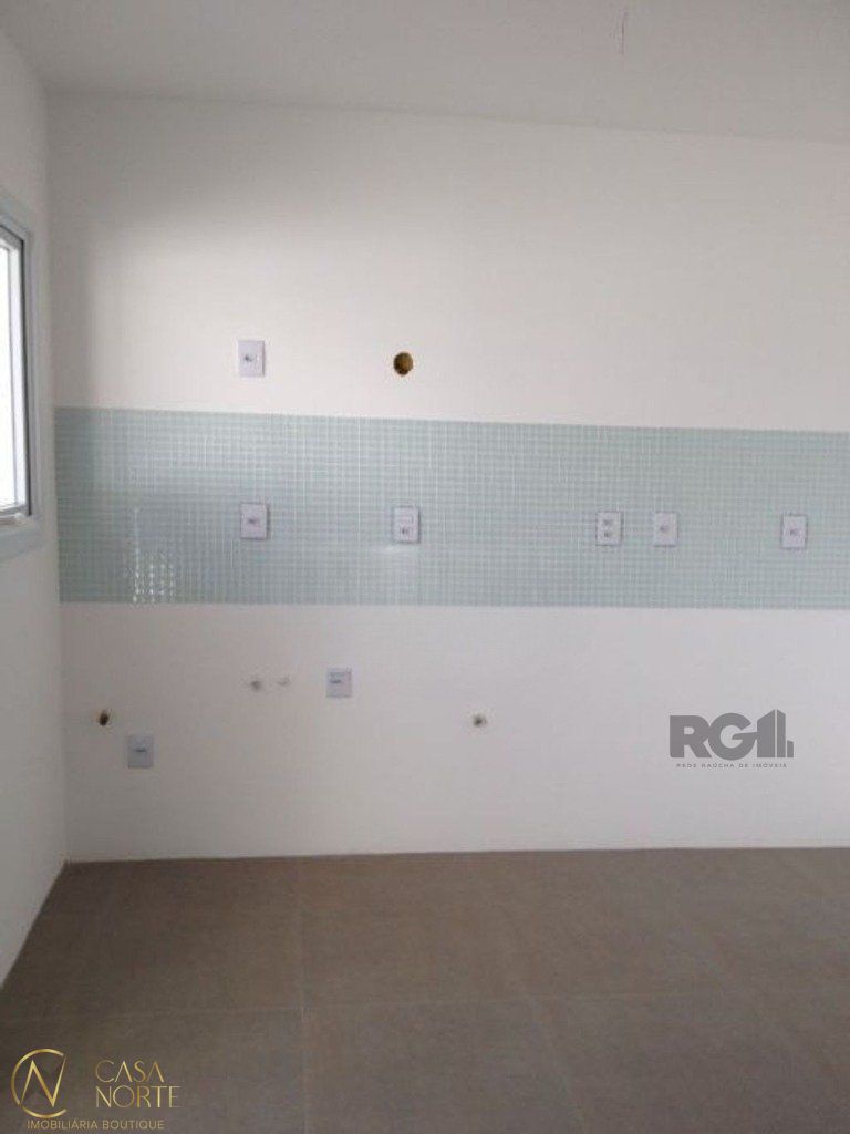 Casa à venda com 2 quartos, 115m², 1 suíte, 2 vagas, Rua Professora Doutora Hebe Tourinho no bairro Aberta dos Morros em Porto Alegre