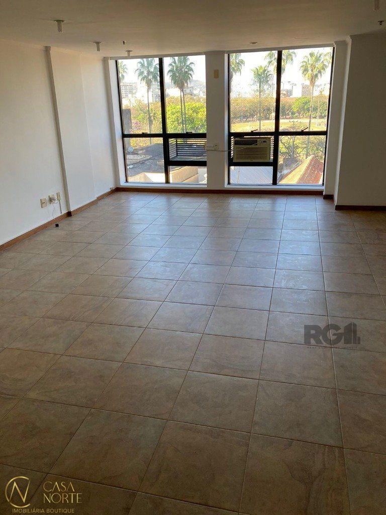 Sala Comercial à venda , 42m², Rua General João Telles no bairro Bom Fim em Porto Alegre