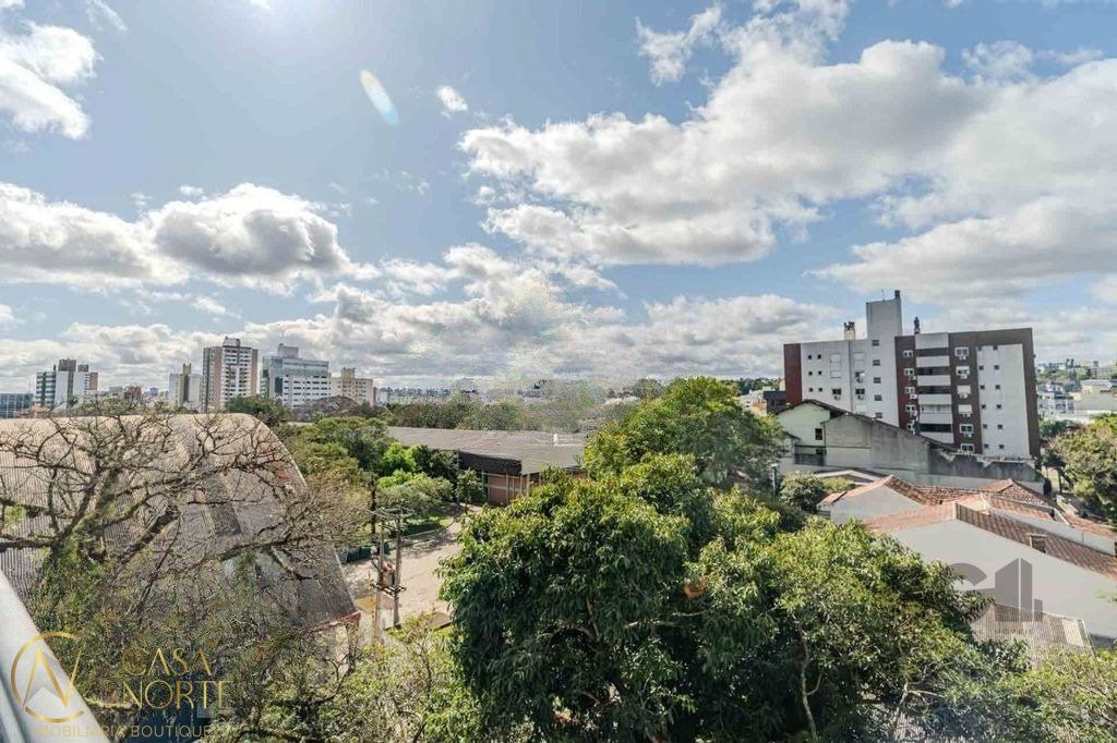 Apartamento à venda com 2 quartos, 66m², 1 suíte, 1 vaga, Rua Saldanha Marinho no bairro Menino Deus em Porto Alegre