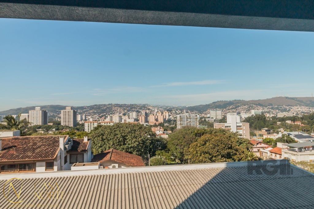 Apartamento à venda com 2 quartos, 62m², 1 suíte, 1 vaga, Rua Aneron Correa de Oliveira no bairro Jardim do Salso em Porto Alegre