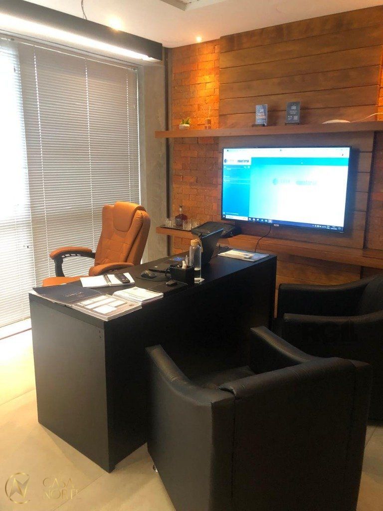 Sala Comercial à venda , 215m², Rua Dom Pedro II no bairro São João em Porto Alegre