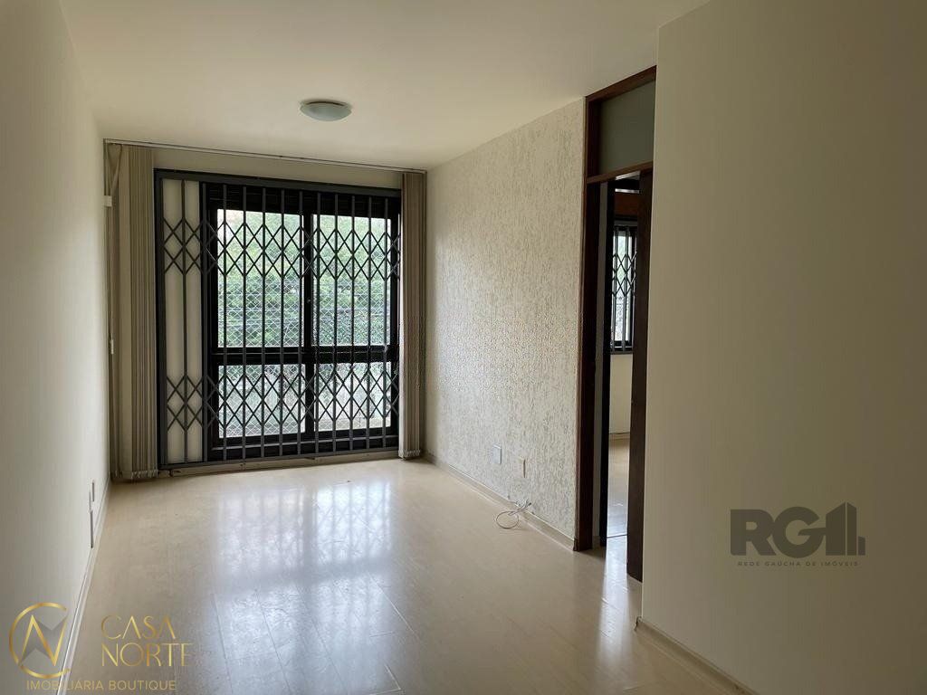 Apartamento à venda com 2 quartos, 51m², 1 vaga, Rua Domingos Crescêncio no bairro Santana em Porto Alegre