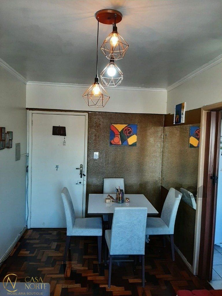 Apartamento à venda com 2 quartos, 53m², 1 vaga, Avenida Princesa Isabel no bairro Santana em Porto Alegre