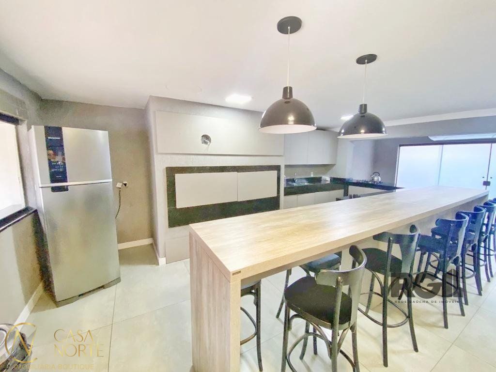 Apartamento à venda com 2 quartos, 95m², 1 suíte, 2 vagas, Rua Barão do Guaíba no bairro Menino Deus em Porto Alegre