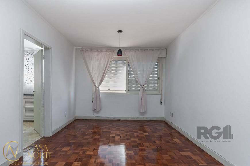 Apartamento à venda com 2 quartos, 107m², 1 suíte, 1 vaga, Rua Vinte e Quatro de Outubro no bairro Auxiliadora em Porto Alegre