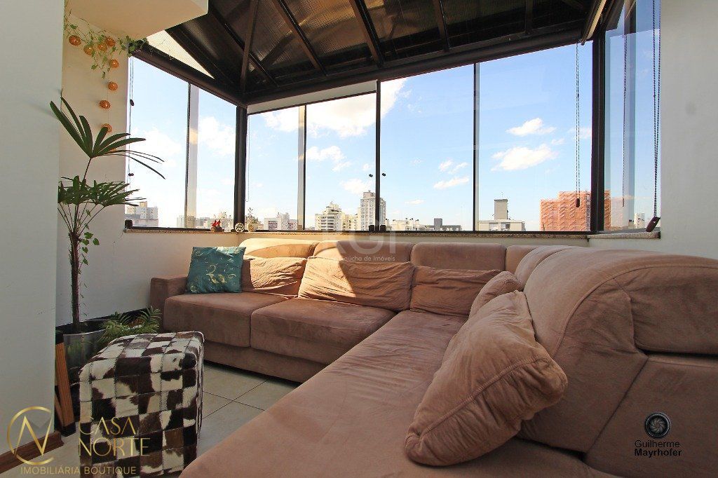 Apartamento à venda com 2 quartos, 73m², 1 vaga, Rua Gonçalves Dias no bairro Menino Deus em Porto Alegre