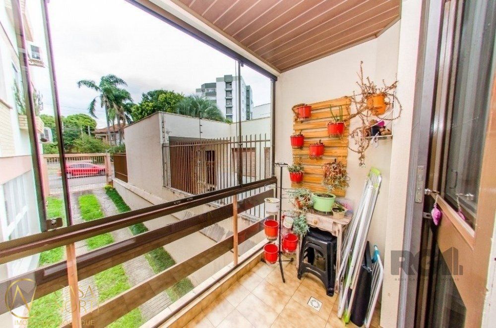 Apartamento à venda com 2 quartos, 82m², 1 vaga, Avenida Benno Mentz no bairro Vila Ipiranga em Porto Alegre