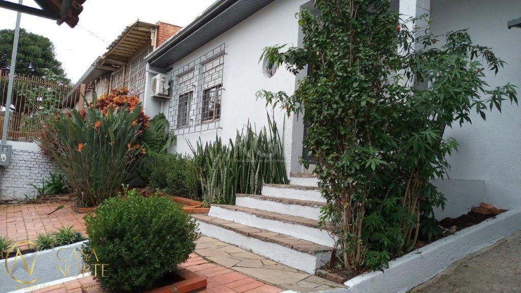 Casa à venda com 3 quartos, 174m², 1 suíte, 3 vagas, Avenida Alberto Pasqualini no bairro Jardim Sabará em Porto Alegre