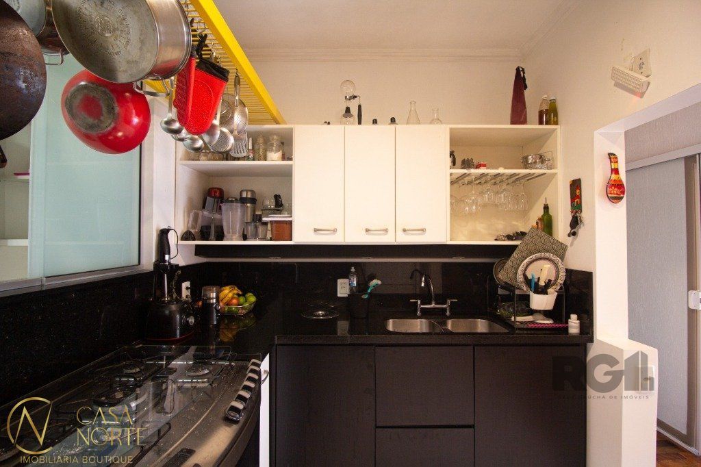 Apartamento à venda com 3 quartos, 81m², 1 suíte, 3 vagas, Rua Barão do Amazonas no bairro Petrópolis em Porto Alegre