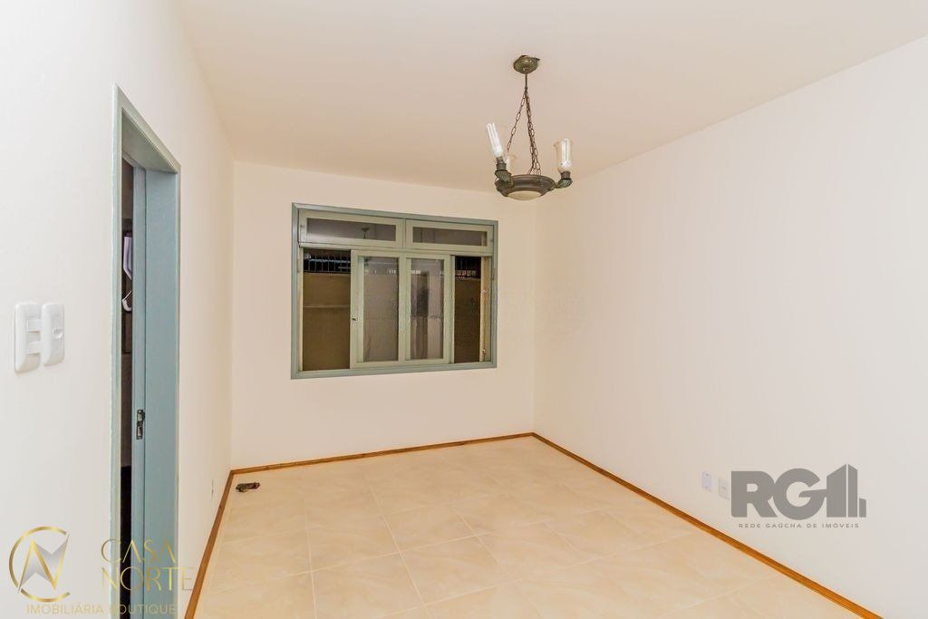 Apartamento à venda com 2 quartos, 92m², Rua Santo Antônio no bairro Floresta em Porto Alegre