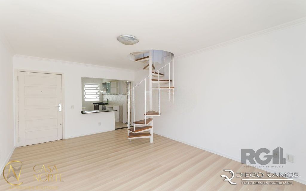 Cobertura à venda com 2 quartos, 73m², 1 vaga, Rua Amoroso Costa no bairro Cristo Redentor em Porto Alegre