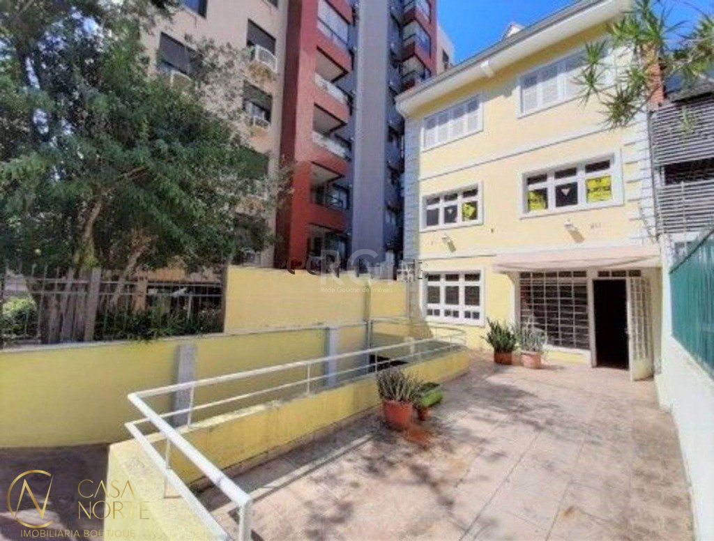 Casa Comercial à venda , 258m², 3 vagas, Rua Professor Alvaro Alvim no bairro Rio Branco em Porto Alegre
