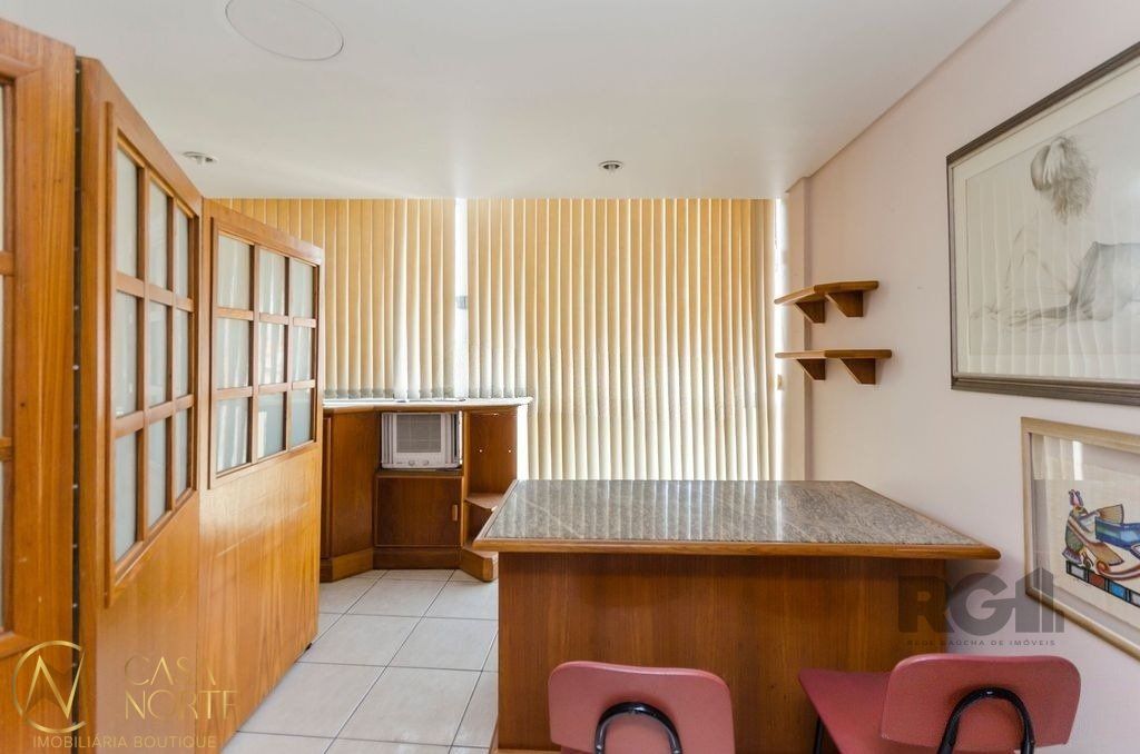Sala Comercial à venda , 46m², Rua Professor Annes Dias no bairro Centro Histórico em Porto Alegre