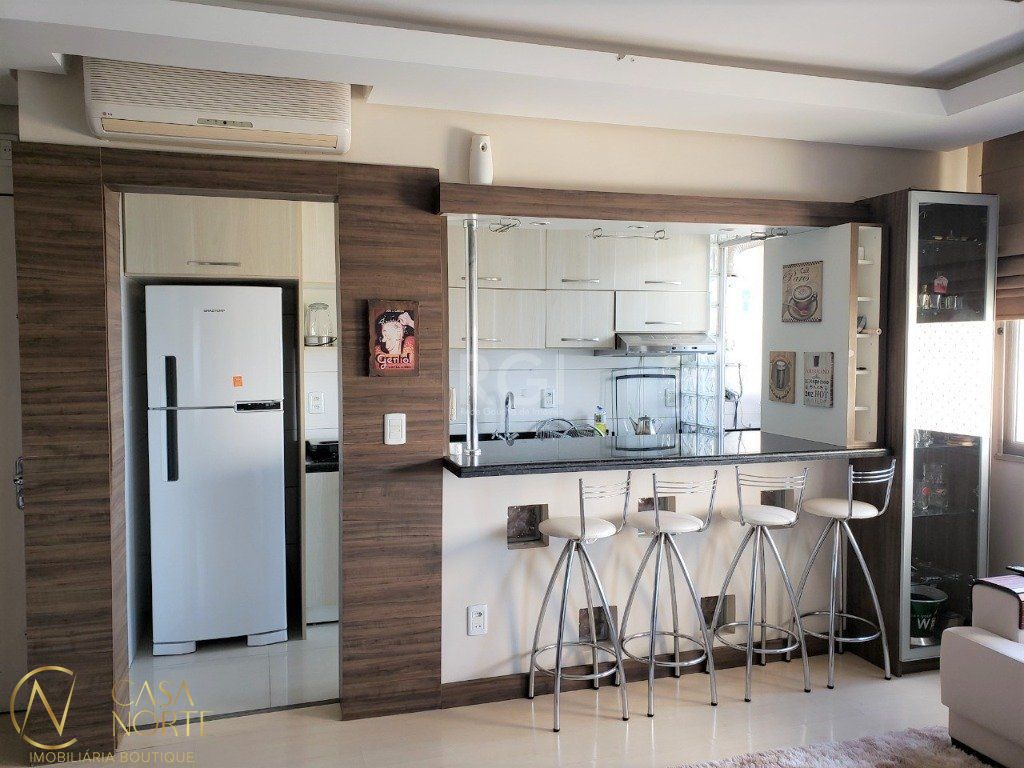 Apartamento à venda com 3 quartos, 55m², 2 vagas, Rua Gabriel Franco da Luz no bairro Sarandi em Porto Alegre
