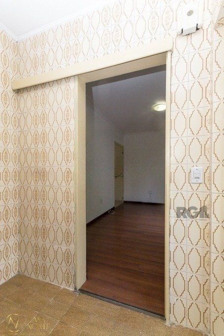 Apartamento à venda com 1 quarto, 38m², Rua General Salustiano no bairro Centro Histórico em Porto Alegre
