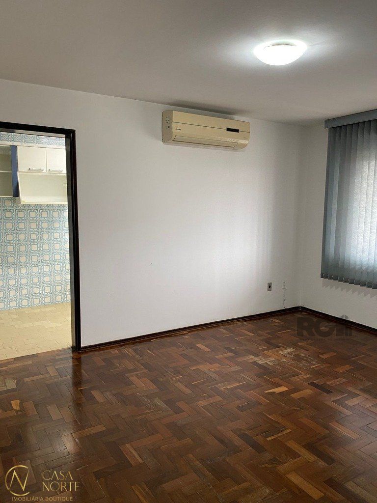 Apartamento à venda com 3 quartos, 86m², 1 vaga, Avenida do Forte no bairro Vila Ipiranga em Porto Alegre