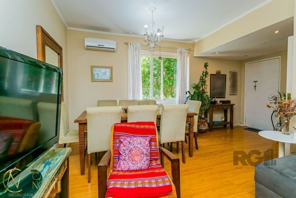 Apartamento à venda com 2 quartos, 76m², 1 vaga, Rua Casemiro de Abreu no bairro Bela Vista em Porto Alegre