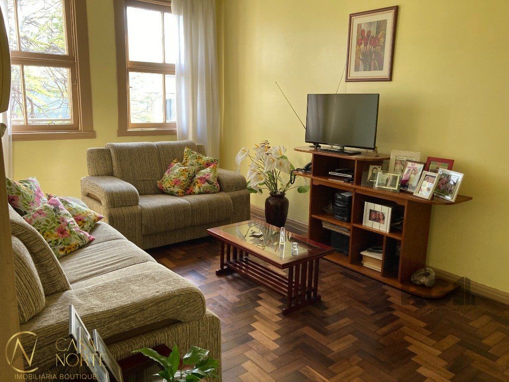 Apartamento à venda com 3 quartos, 90m², Avenida Ipiranga no bairro Partenon em Porto Alegre