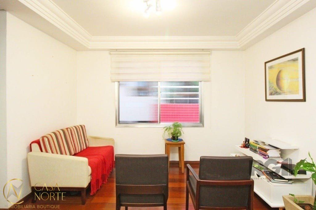 Cobertura à venda com 3 quartos, 134m², 1 suíte, 2 vagas, Rua Veador Porto no bairro Santana em Porto Alegre