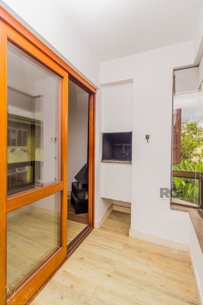 Apartamento à venda com 2 quartos, 62m², 1 suíte, 1 vaga, Rua Doutor Pereira Neto no bairro Tristeza em Porto Alegre