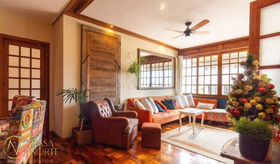 Apartamento à venda com 3 quartos, 100m², 1 vaga, Rua Professor Langendonck no bairro Petrópolis em Porto Alegre