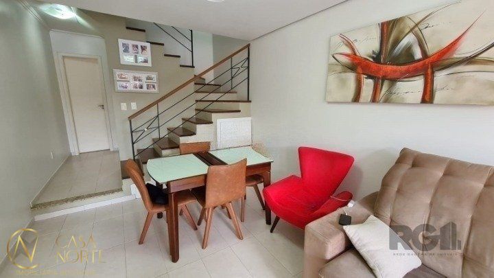 Casa de Condomínio à venda com 3 quartos, 110m², 1 suíte, 1 vaga, Avenida Arnaldo Bohrer no bairro Teresópolis em Porto Alegre