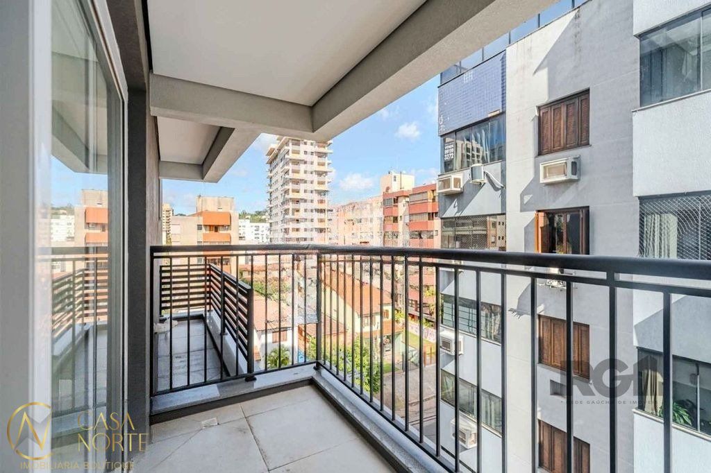 Apartamento à venda com 2 quartos, 66m², 1 suíte, 1 vaga, Rua Saldanha Marinho no bairro Menino Deus em Porto Alegre
