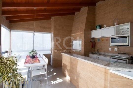 Cobertura à venda com 2 quartos, 137m², 1 suíte, 2 vagas, Rua Domingos Rubbo no bairro Cristo Redentor em Porto Alegre
