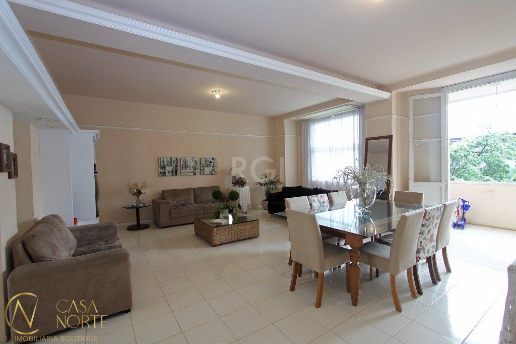 Apartamento à venda com 3 quartos, 200m², Avenida Borges de Medeiros no bairro Centro Histórico em Porto Alegre