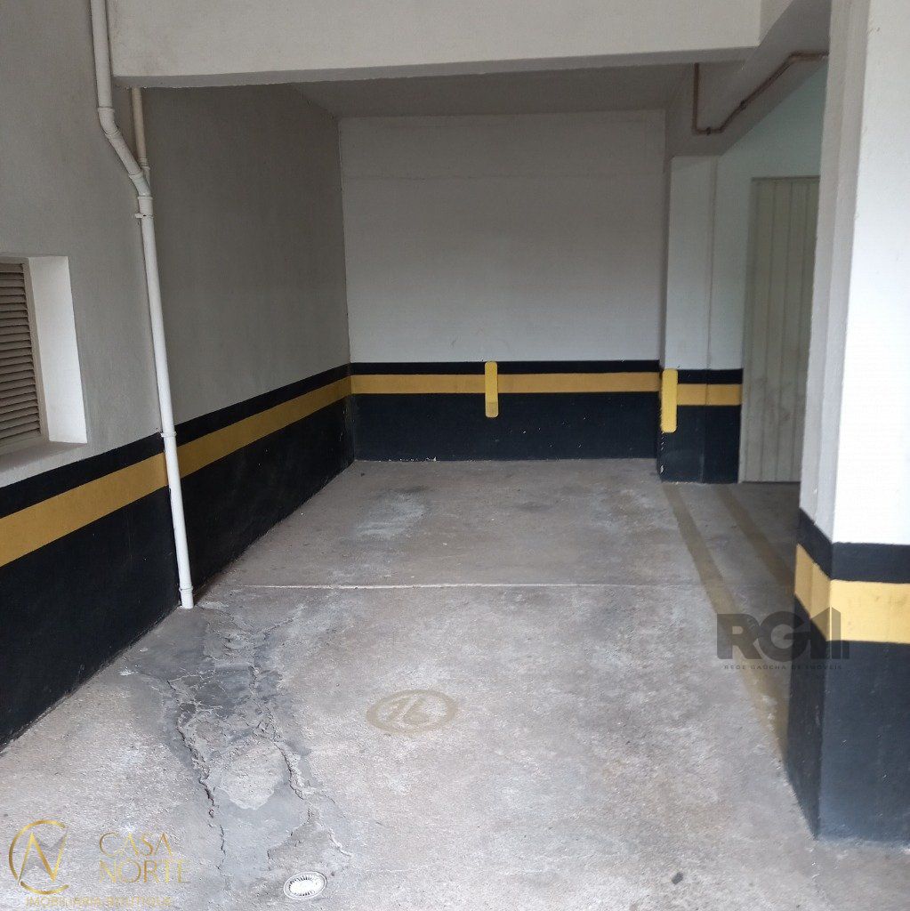 Cobertura à venda com 3 quartos, 133m², 1 suíte, 1 vaga, Rua Eleuterio Araujo no bairro Partenon em Porto Alegre