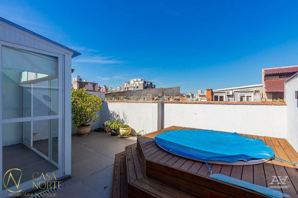 Cobertura à venda com 1 quarto, 102m², 1 suíte, 1 vaga, Rua Vicente da Fontoura no bairro Rio Branco em Porto Alegre