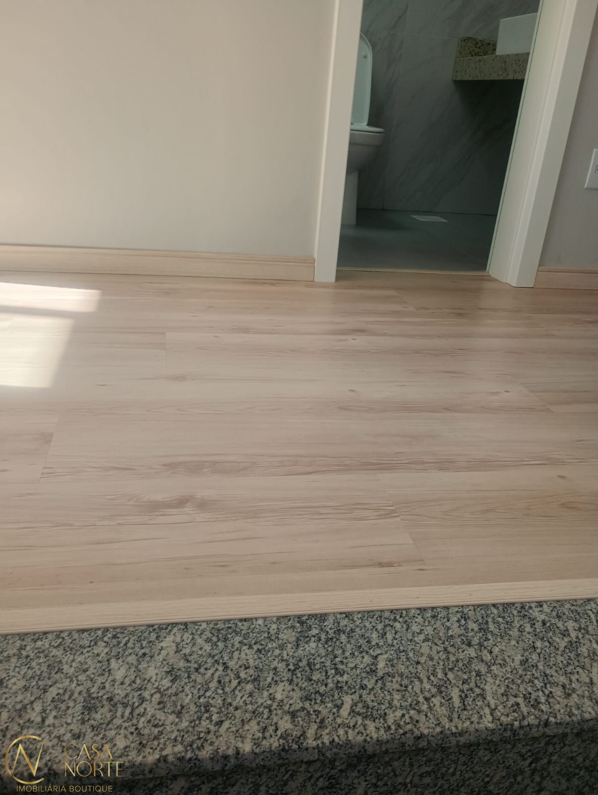 Casa à venda com 3 quartos, 119m², 1 suíte, 2 vagas, Rua Jorge Babot Miranda no bairro Aberta dos Morros em Porto Alegre