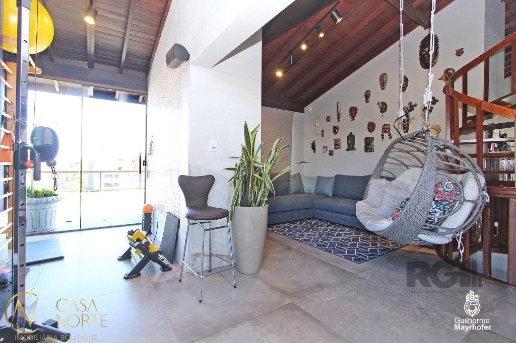 Cobertura à venda com 4 quartos, 301m², 2 suítes, 3 vagas, Rua Guadalupe no bairro Jardim Lindóia em Porto Alegre