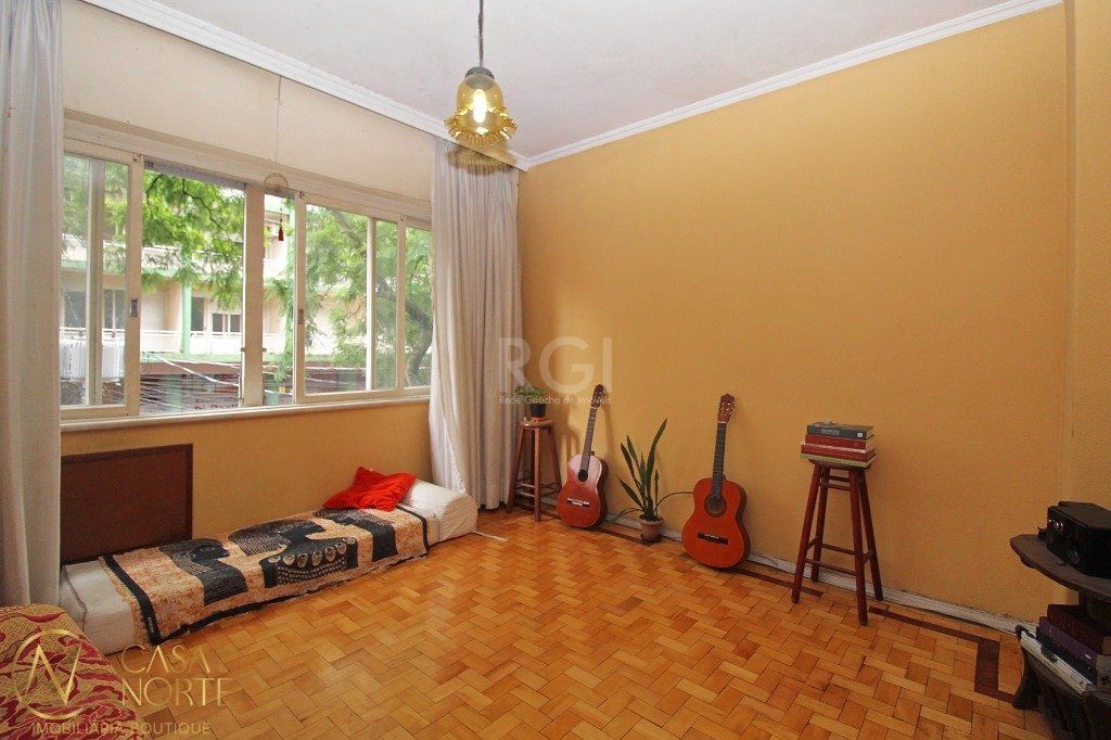 Apartamento à venda com 3 quartos, 139m², Rua Ramiro Barcelos no bairro Independência em Porto Alegre