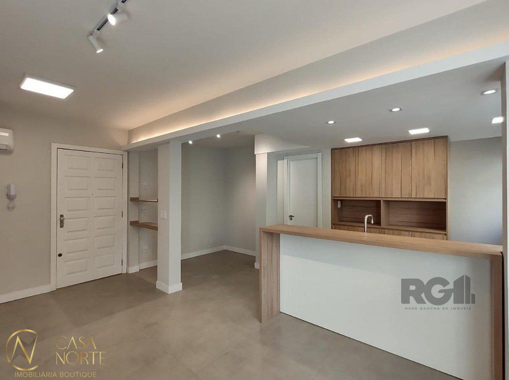 Apartamento à venda com 2 quartos, 67m², 1 vaga, Rua Carazinho no bairro Petrópolis em Porto Alegre