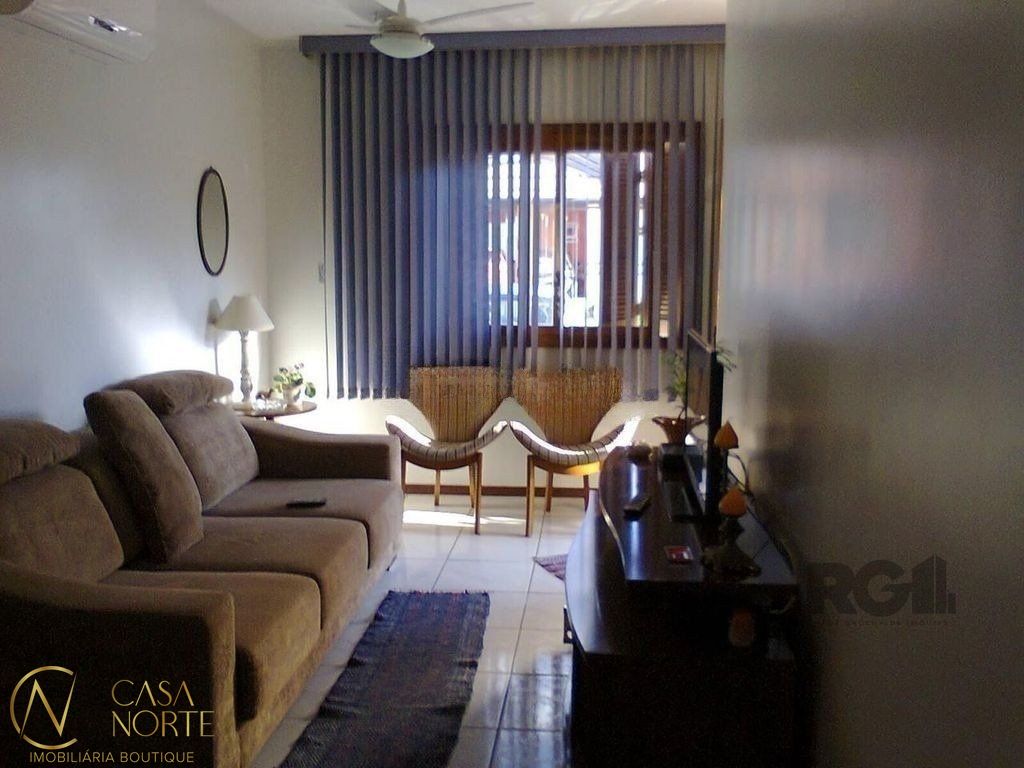 Casa à venda com 3 quartos, 67m², 2 vagas, Rua Alexio Fagherazzi no bairro Aberta dos Morros em Porto Alegre