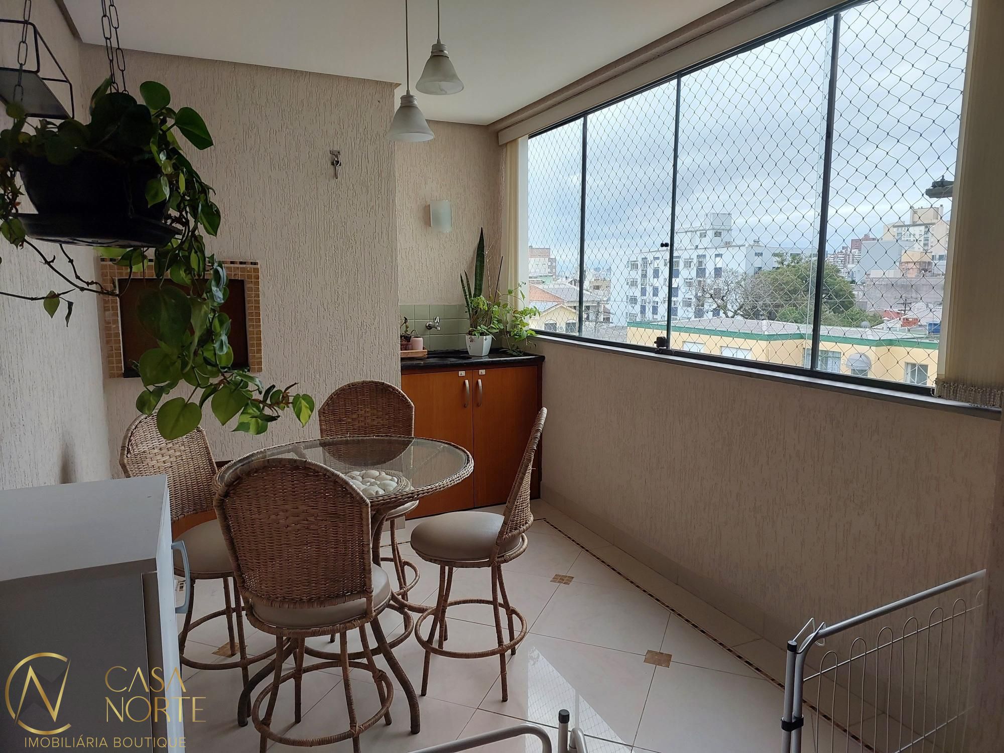 Apartamento à venda com 2 quartos, 95m², 1 vaga, Rua Guilherme Alves no bairro Partenon em Porto Alegre